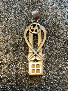 Source Unknown Sterling Silver Stylized Symbol Pendant Necklace